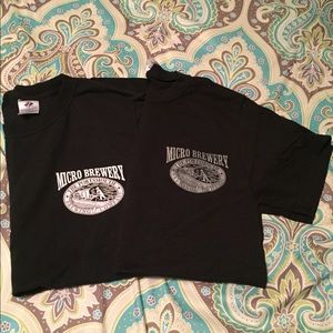 Black unisex t-shirts
